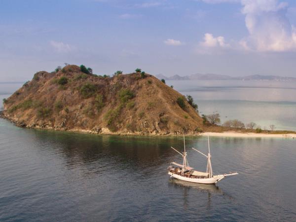 Komodo cruise adventure in Indonesia