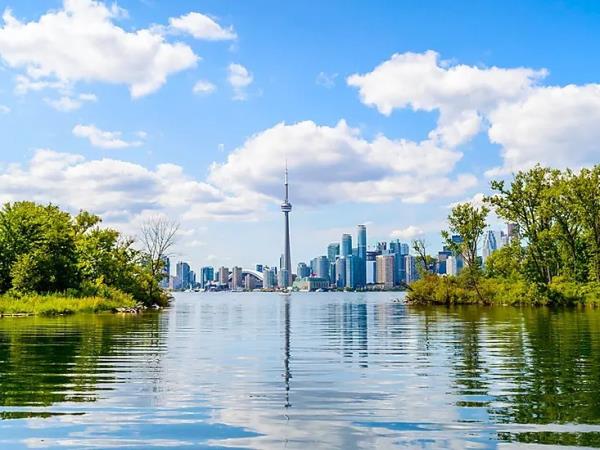 Great Lakes small ship cruise, Toronto to Milwaukee
