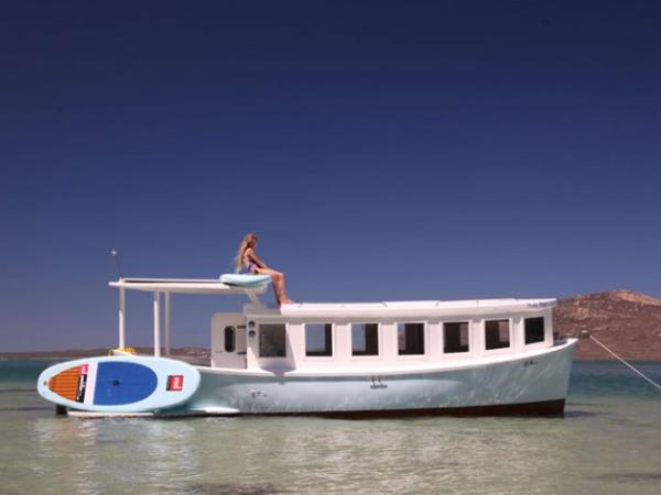 Kitesurfing and houseboat holiday, South Africa