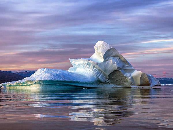 Greenland sailing cruise and northern lights