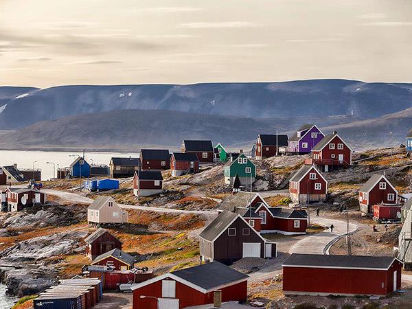 Greenland sailing cruise and northern lights