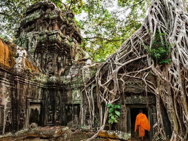 Siem Reap cycling tour in Cambodia