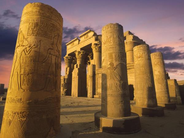 Egypt off the beaten track tour with cruise