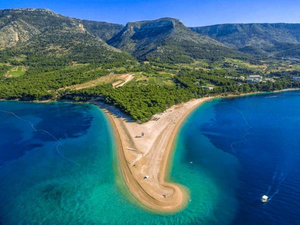 Croatia private yacht charter