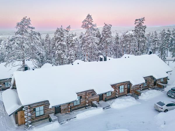 Christmas in Finland, log cabin stay