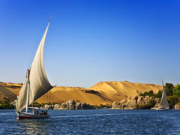 Egypt off the beaten track tour with cruise