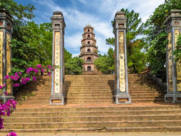 Colourful Vietnam 11 day tour