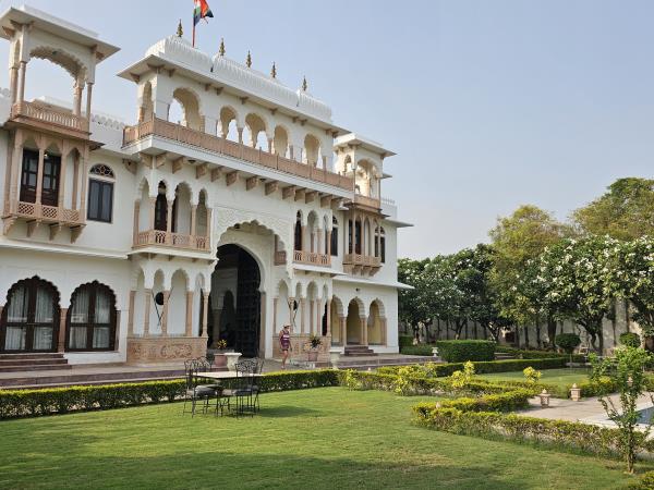 Jaipur to the Taj Mahal cycling tour, India