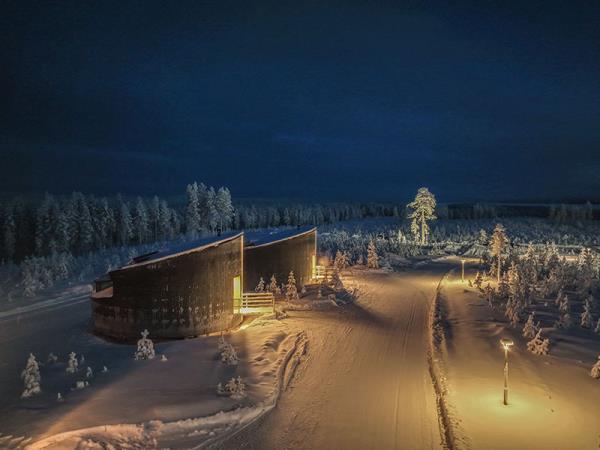 Lapland holiday, husky safari & log cottage