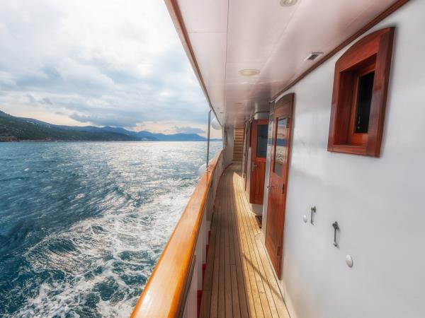 Central Croatia luxury cruise from Split 