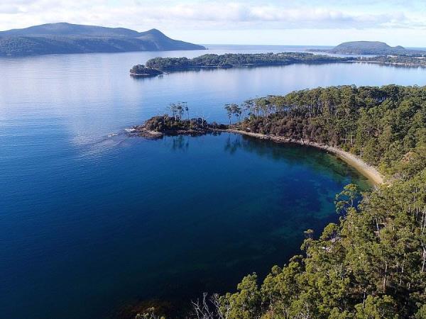 Three Capes walking holiday in Tasmania