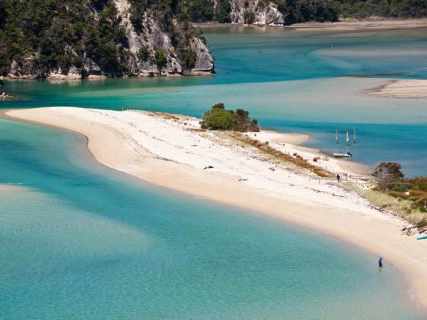 Abel Tasman walking holiday in New Zealand