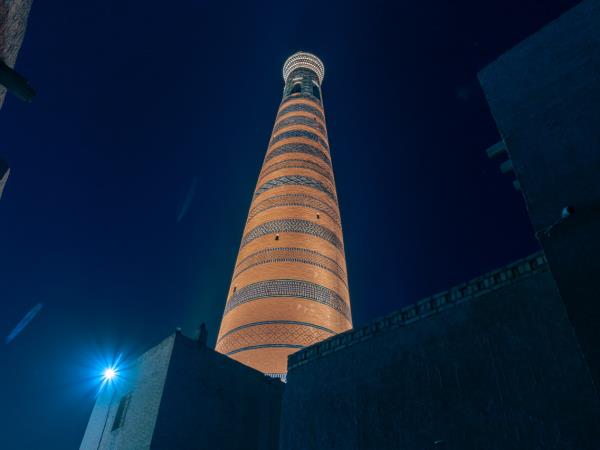 Uzbekistan mountains & desert holiday