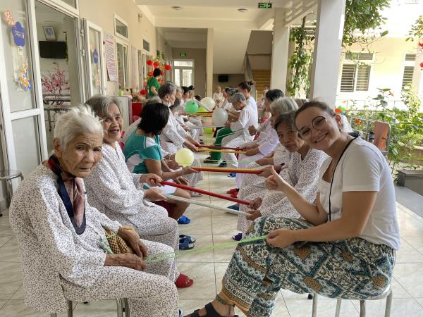 Family volunteering holiday in Vietnam