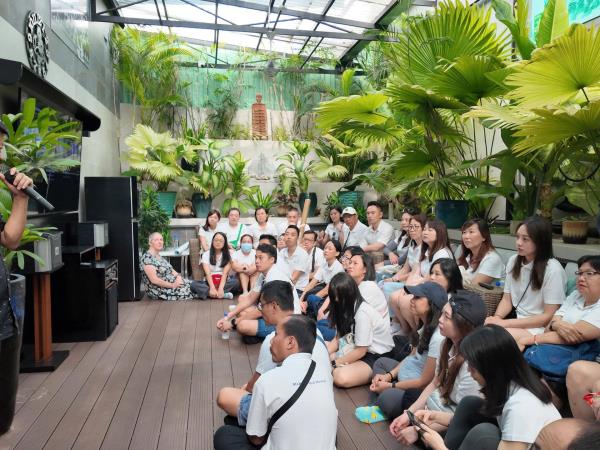 Family volunteering holiday in Vietnam