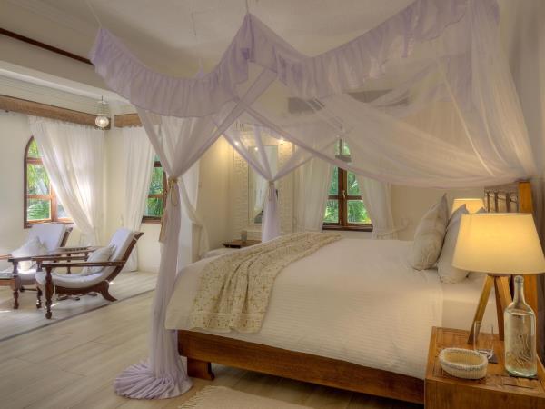 Kenya family safari and beach holiday