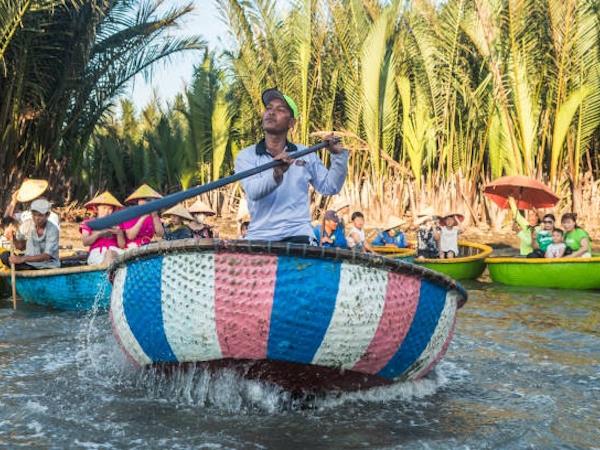 Tailor made family holiday in Vietnam