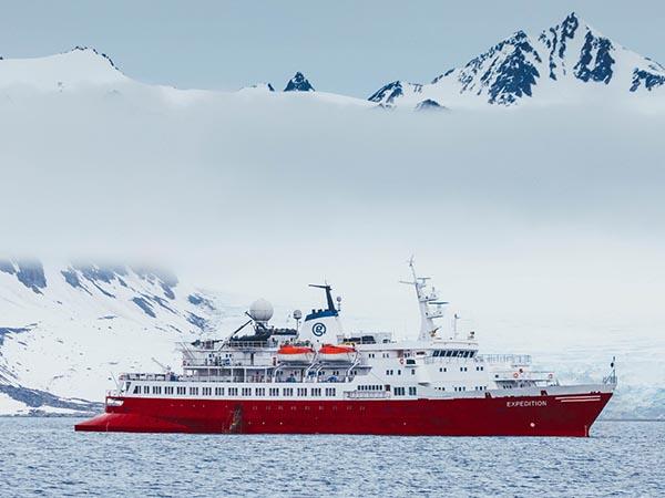 Classic Antarctica cruise & South Shetland Islands