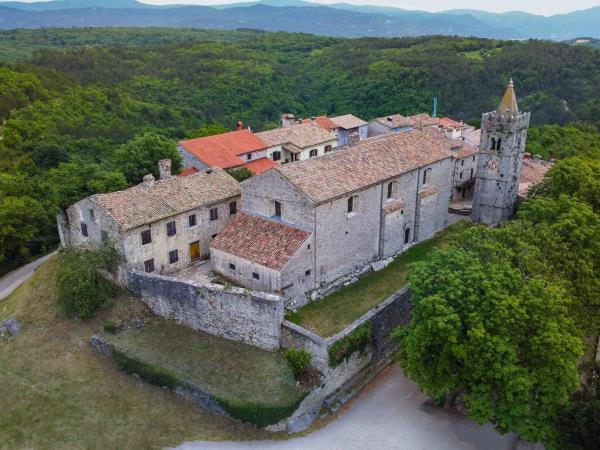Island hopping cycling holiday, Croatia