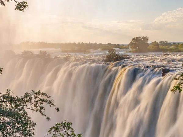 Botswana value safari with Victoria Falls