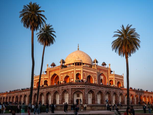 Architecture holiday in India, Empire to village 