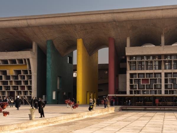 Architecture holiday in India, Empire to village 
