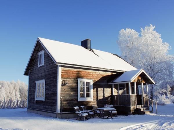 Ski adventure holiday in Finland