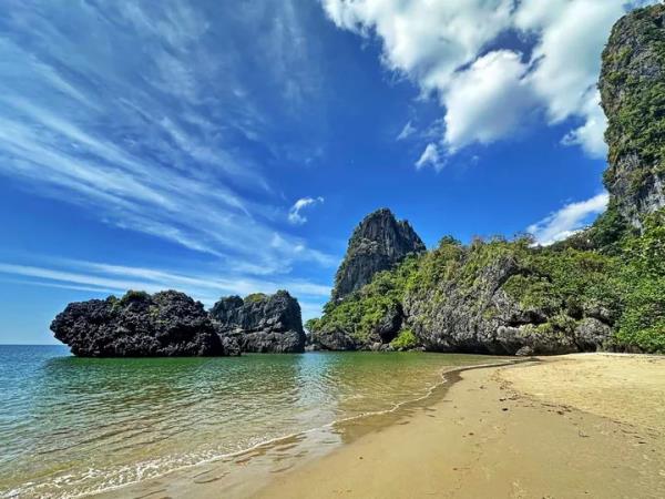 Family holiday to Thailand, jungles and islands