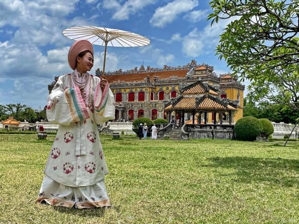 Hanoi to Da Nang tour in Vietnam