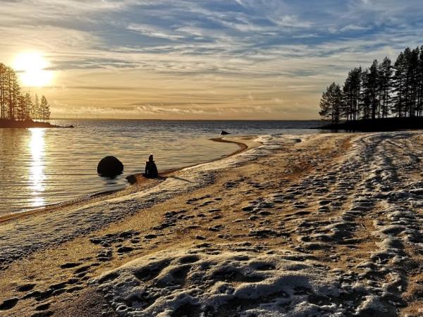 Family winter activity week in Finland