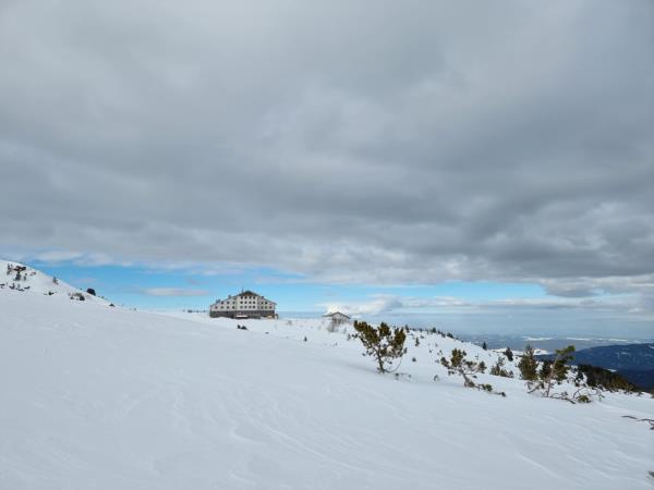 Yoga and ski or snowboard in Bulgaria holiday