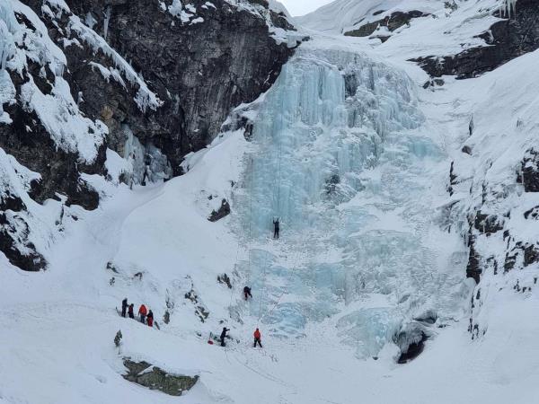 Yoga and ski or snowboard in Bulgaria holiday