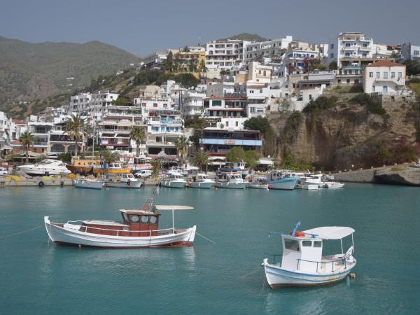 Greek Island archaeology vacation, small group