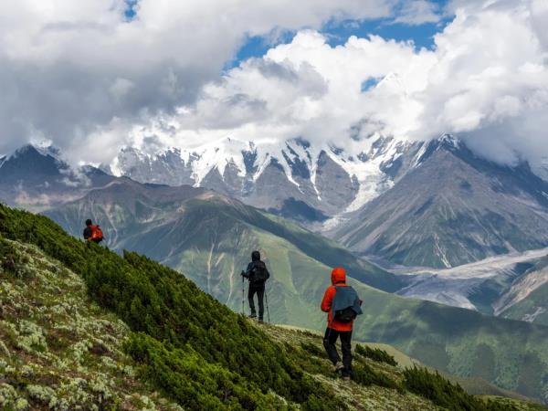Minya Konka Mountain trek in Sichuan, China 