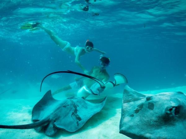 French Polynesia 10 night small ship cruise
