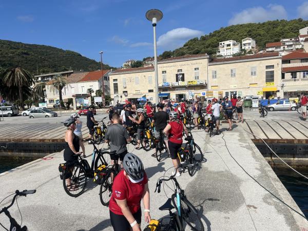 Dalmatian Island cruise and cycling holiday, Croatia
