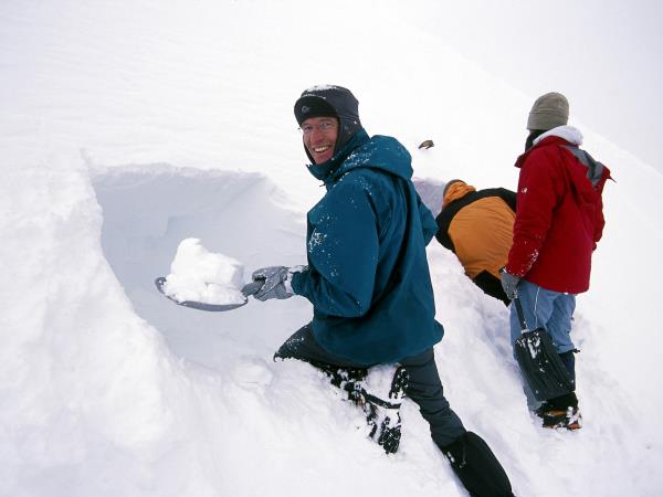 Walking navigation & mountaineering courses in Scotland