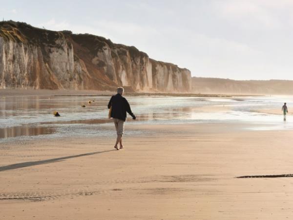 Paris to London cycling holiday