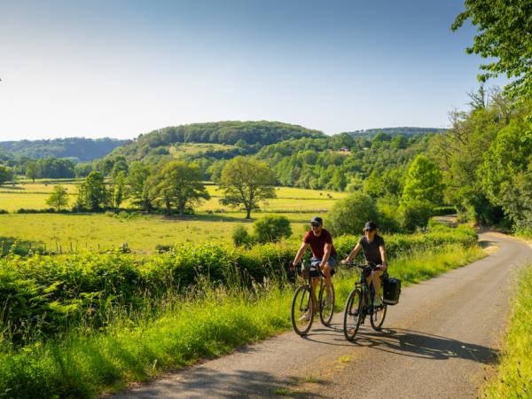 Paris to London cycling holiday