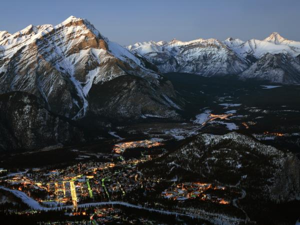 Snow shoeing and winter hiking holiday, Canada