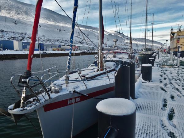 Svalbard sailing holiday