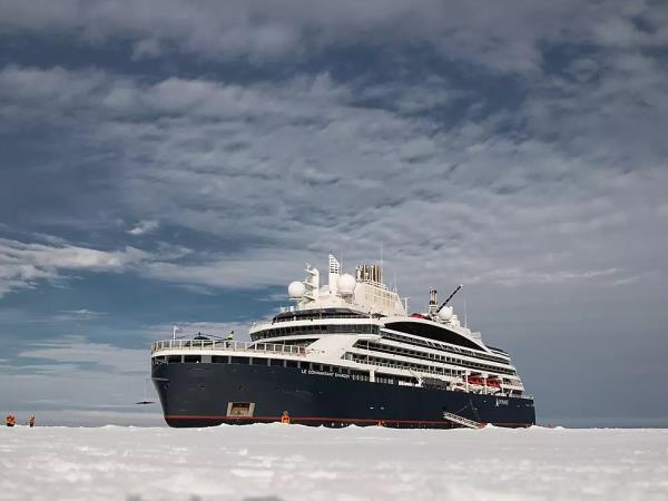 North Pole expedition cruise
