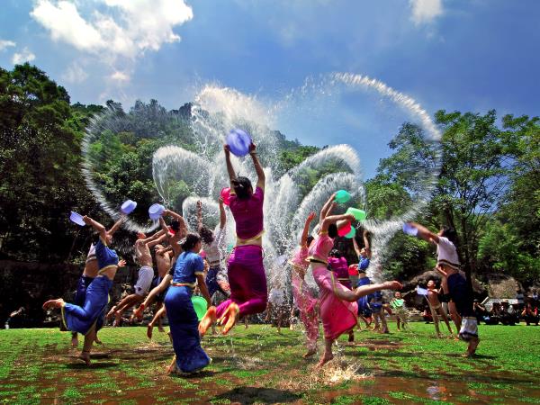 Xishuangbanna holiday, wildlife & culture tour