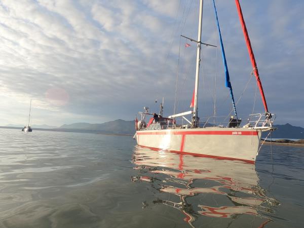 Remote Svalbard sailing expedition