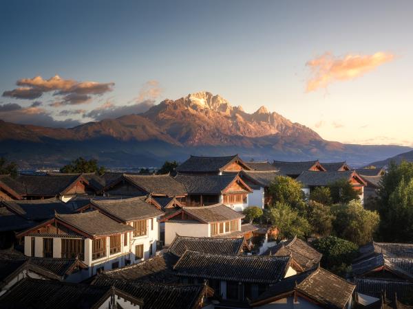 Yunnan 8 day trekking tour in China