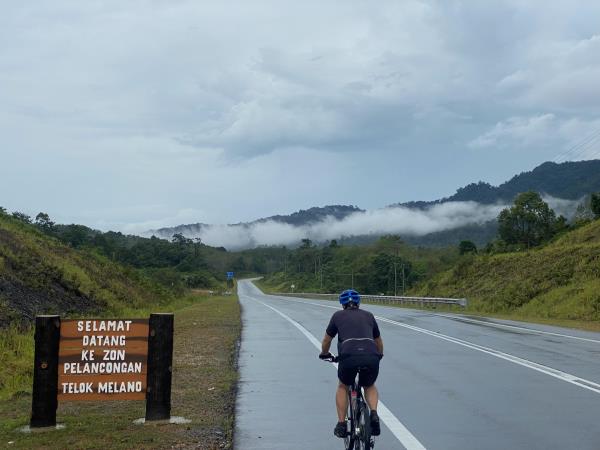 3 day cycling to the tip of Borneo