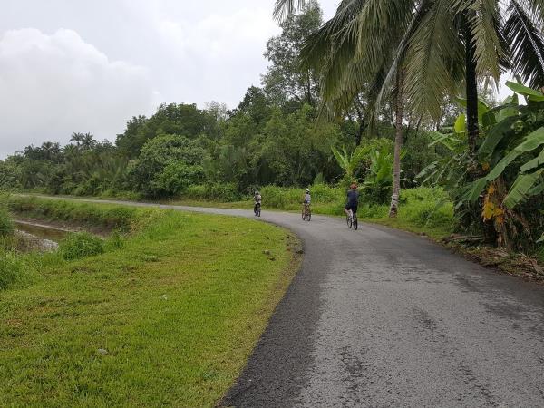 3 day cycling to the tip of Borneo