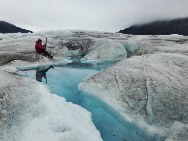 Svalbard sail & ski holiday