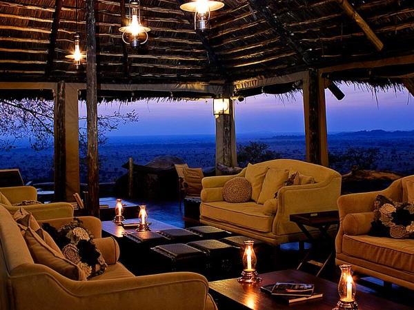 Tanzania fly in safari and beach