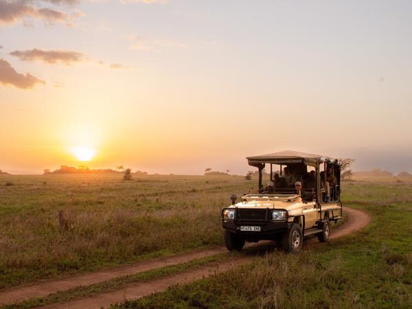 Tanzania fly in safari and beach